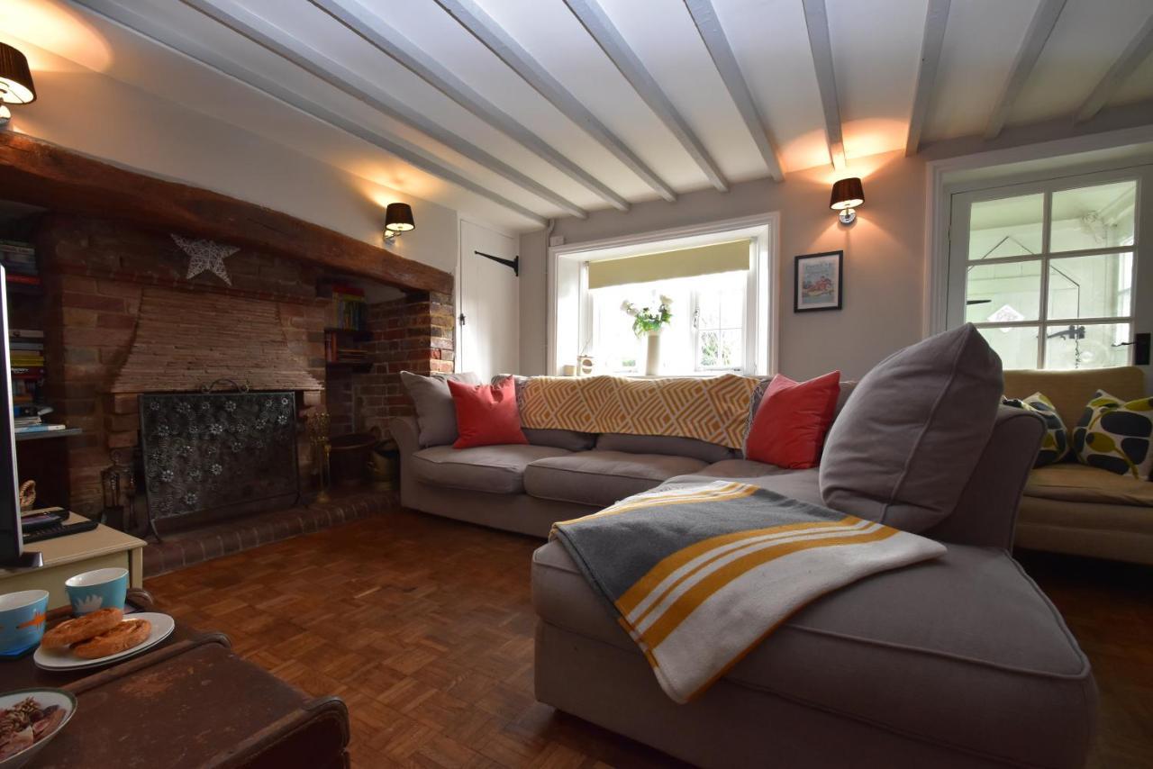 Rose Mullion Cottage Pett Exterior foto